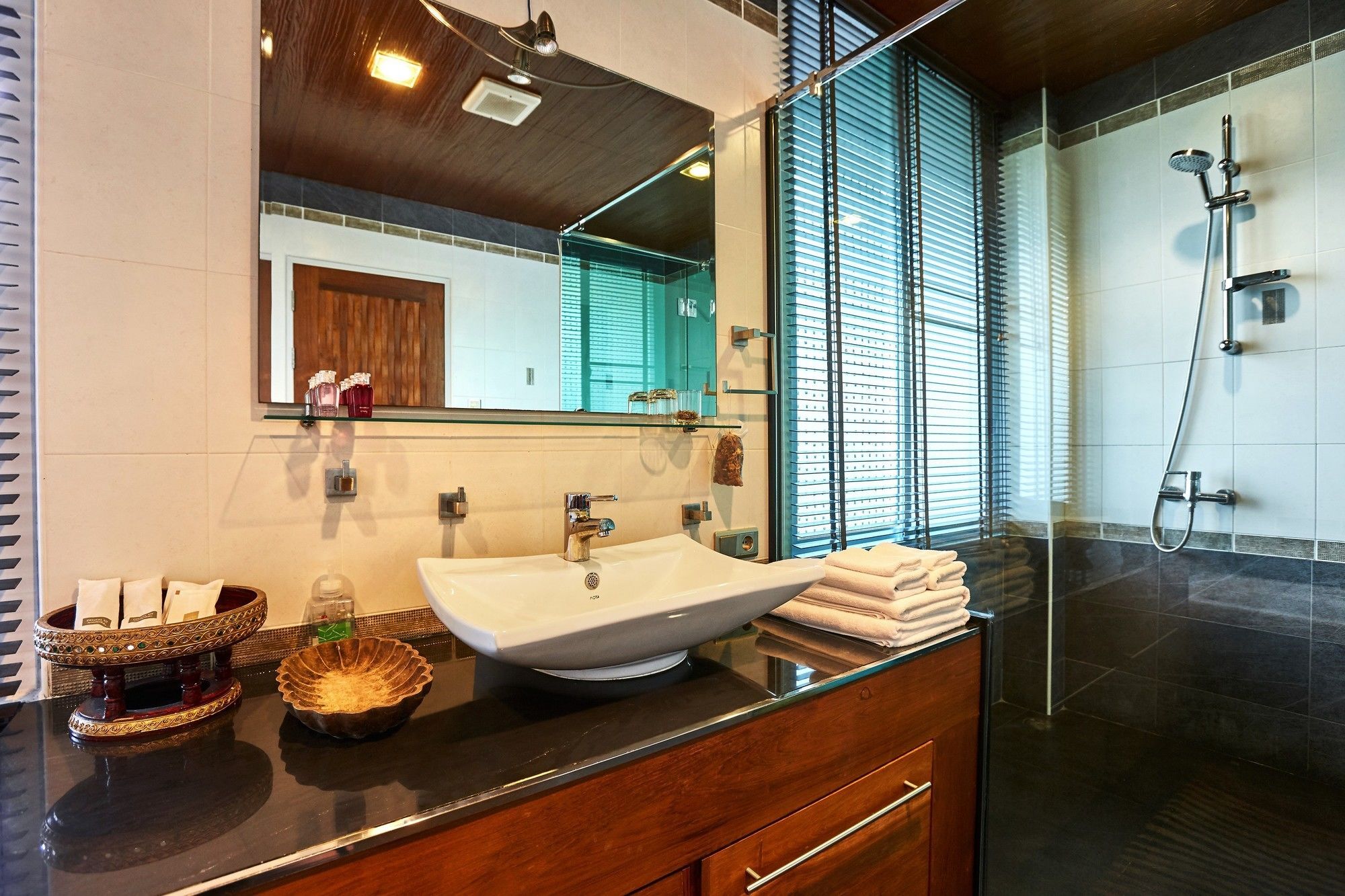 Nb Villa Vimana Bang Rak Beach  Exteriör bild